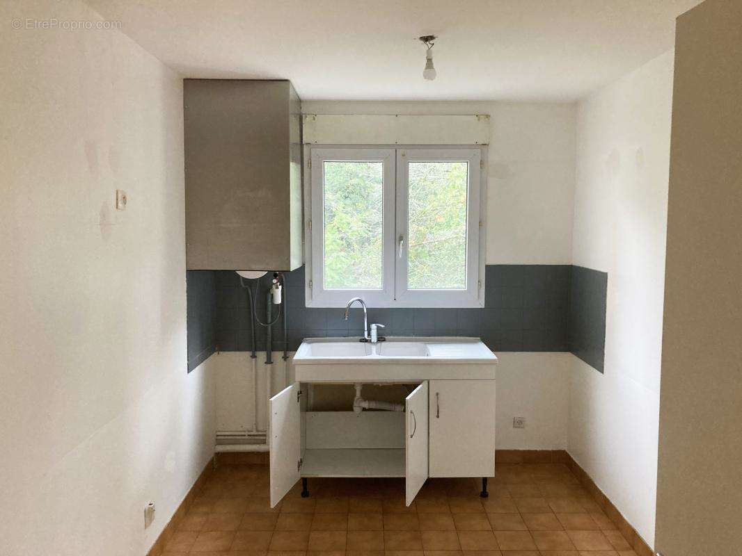 Appartement à SAINT-GENIS-LAVAL