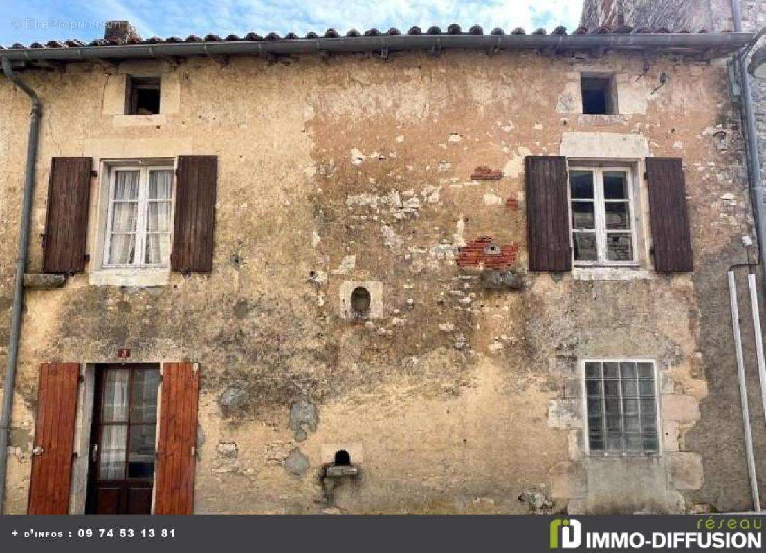 Maison à VERTEUIL-SUR-CHARENTE