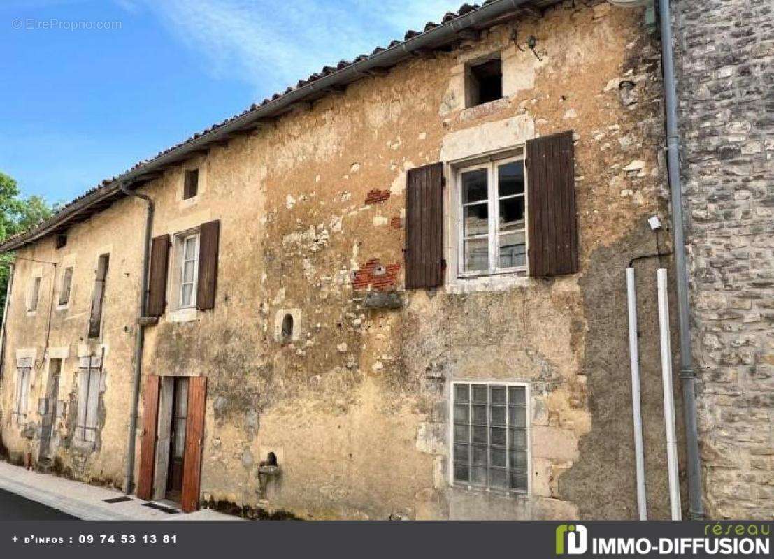 Maison à VERTEUIL-SUR-CHARENTE