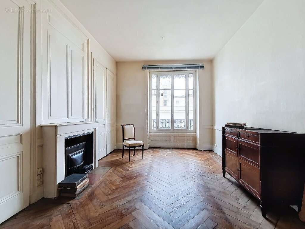 Appartement à LYON-6E