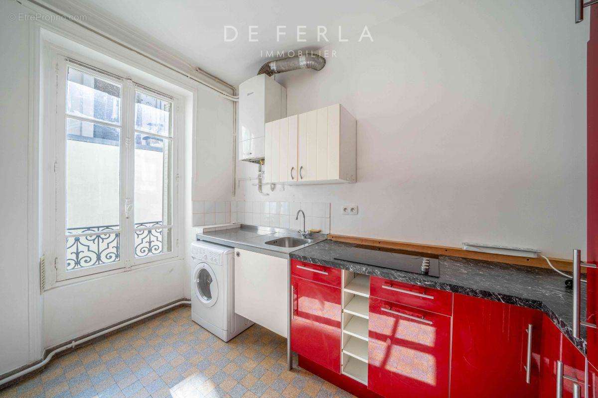 Appartement à PARIS-14E