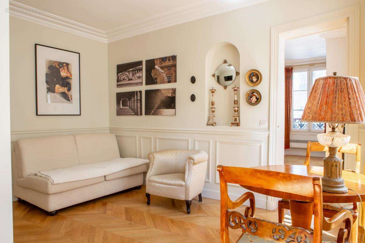 Appartement à PARIS-4E