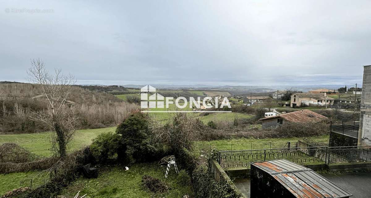 Appartement à CAGNAC-LES-MINES