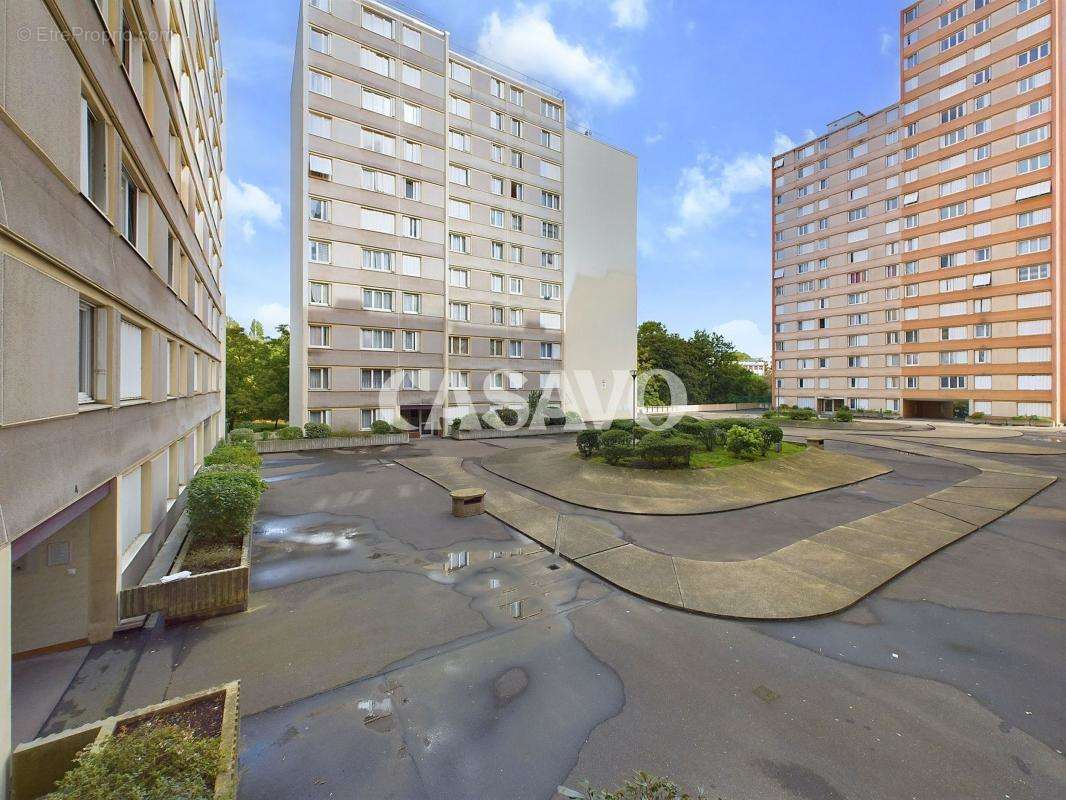 Appartement à SAINT-DENIS