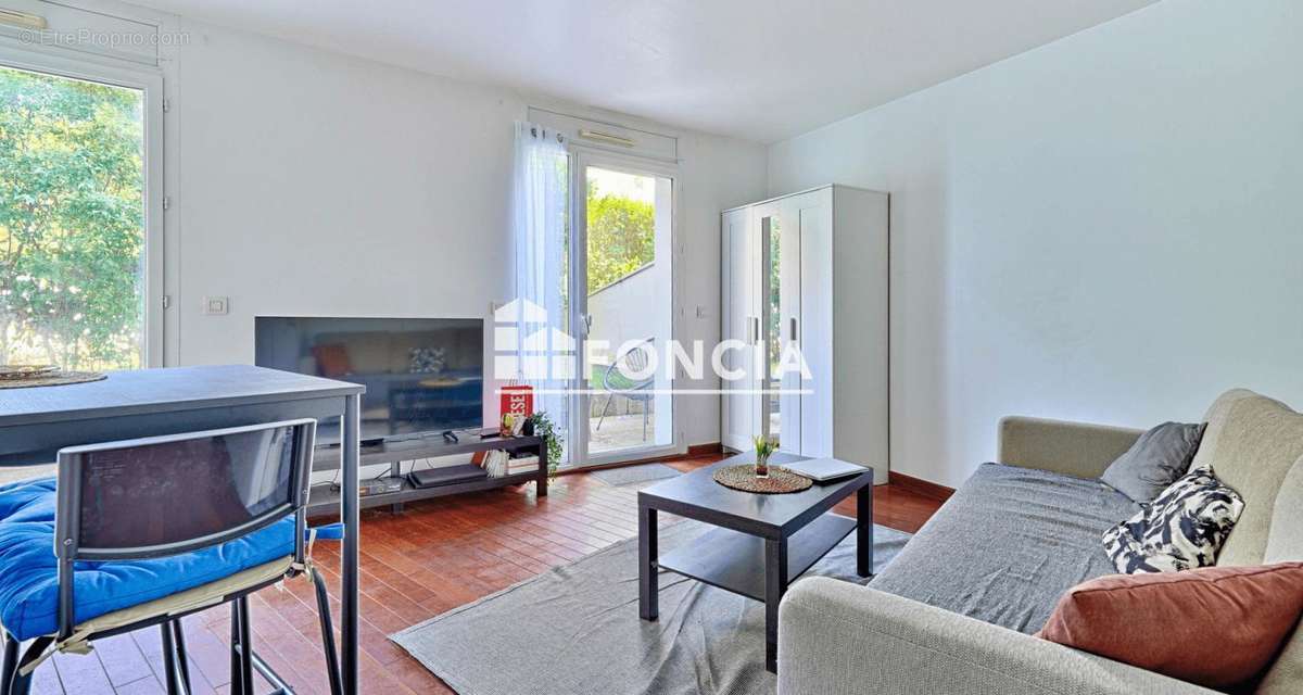 Appartement à ISSY-LES-MOULINEAUX