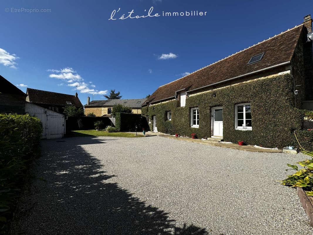 Maison à BAZOCHES-SUR-HOENE