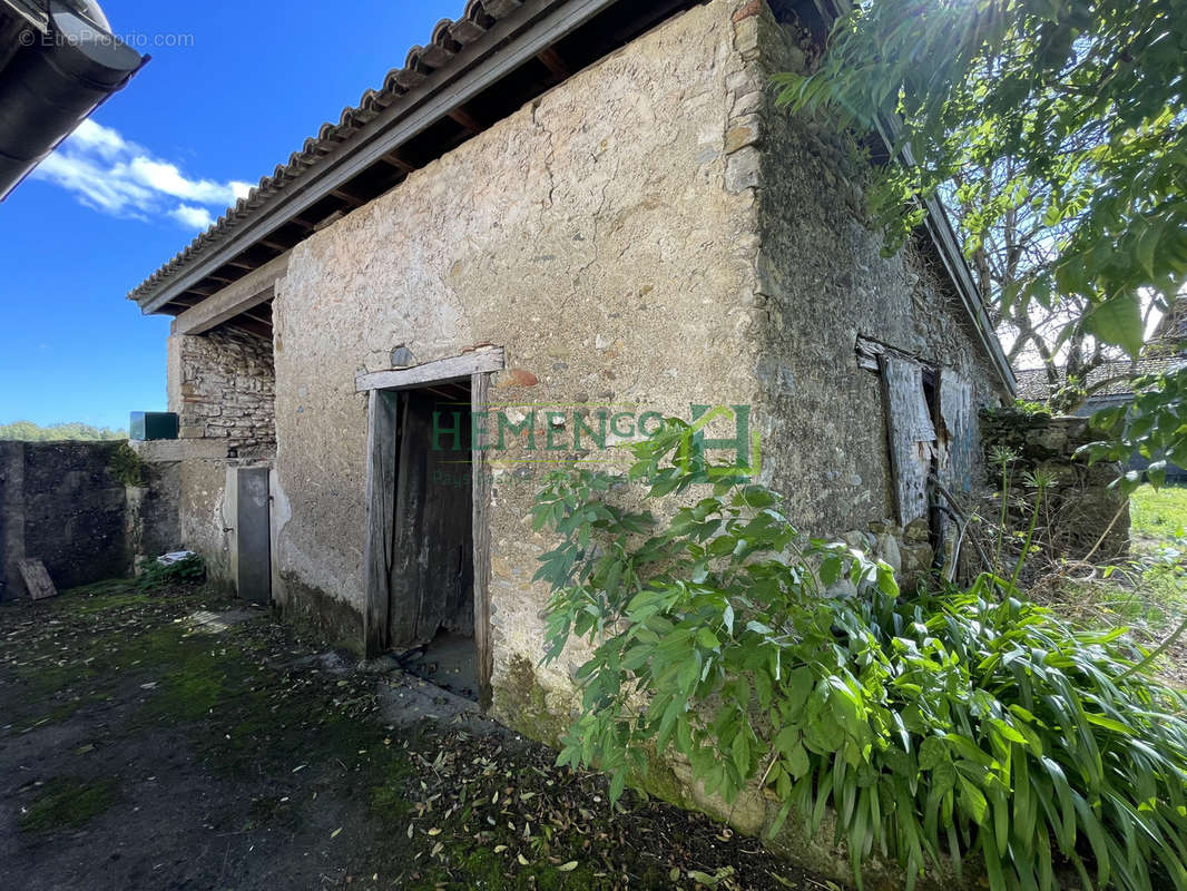 Maison à SAUVETERRE-DE-BEARN