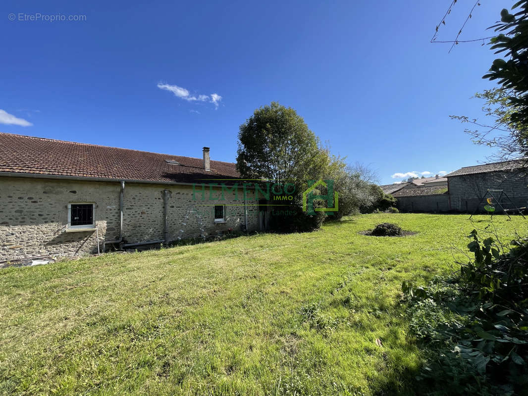 Maison à SAUVETERRE-DE-BEARN