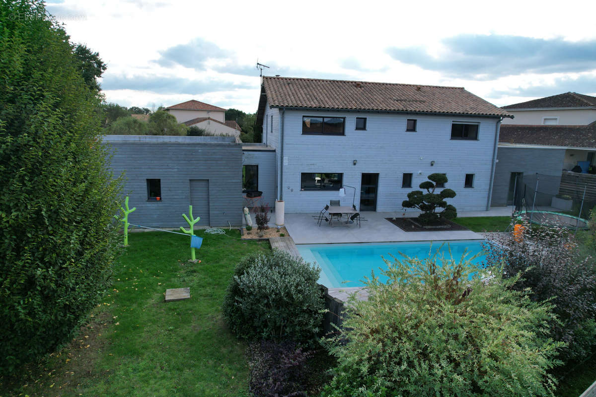 Maison à POITIERS