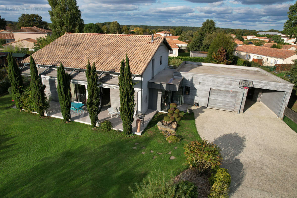 Maison à POITIERS