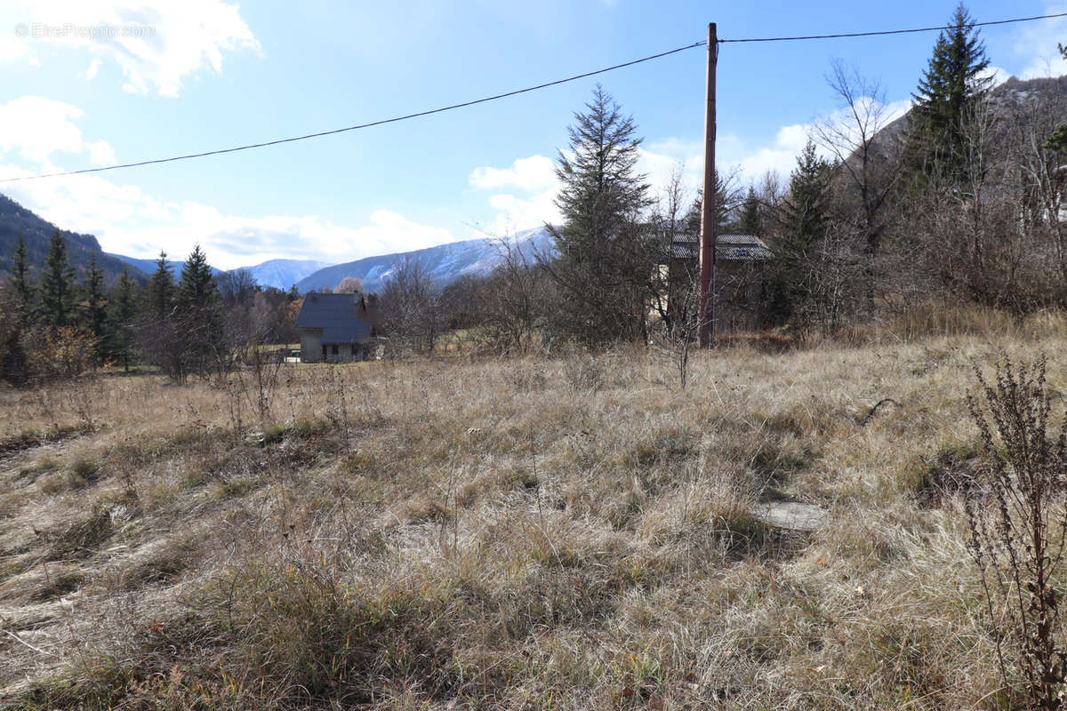 Terrain à VILLARS-COLMARS