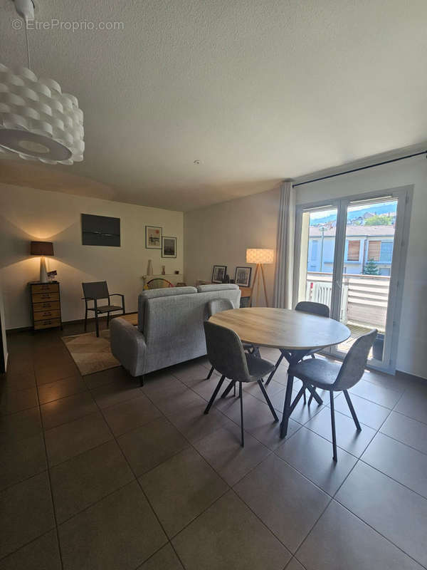 Appartement à NEUVECELLE