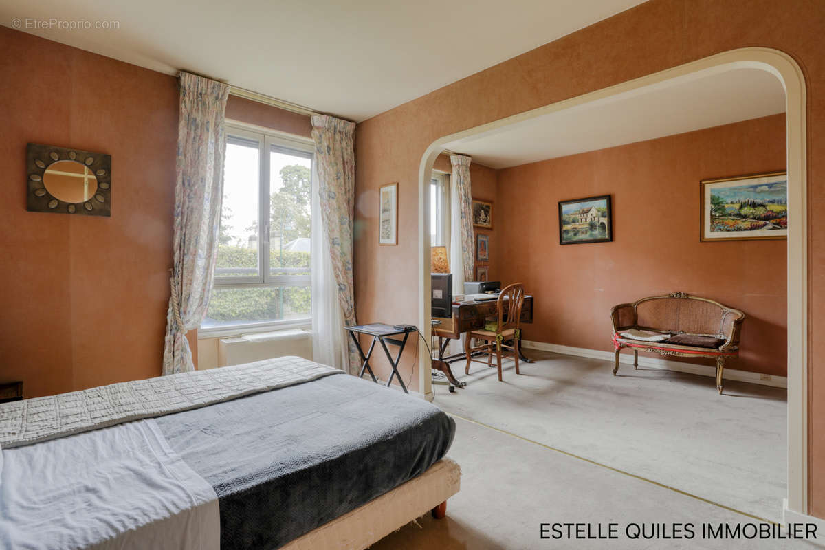 Appartement à VILLE-D&#039;AVRAY