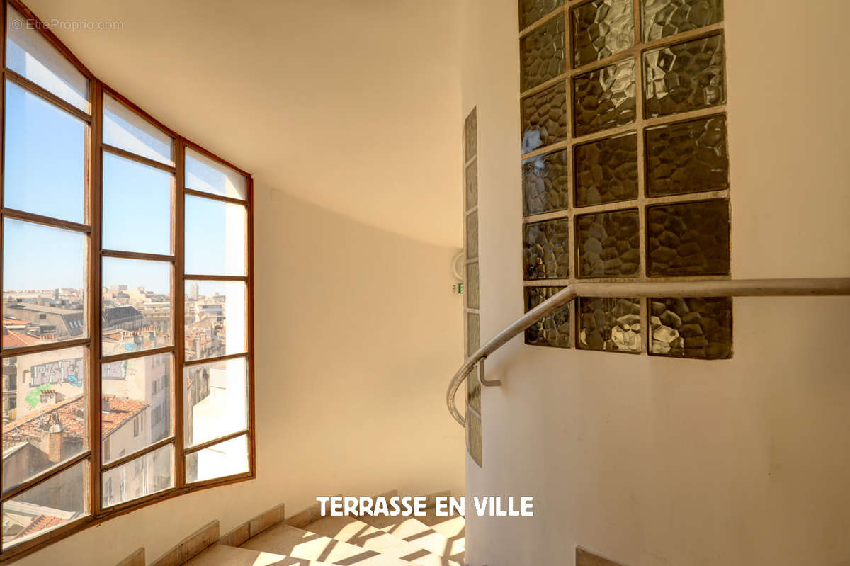 Appartement à MARSEILLE-12E