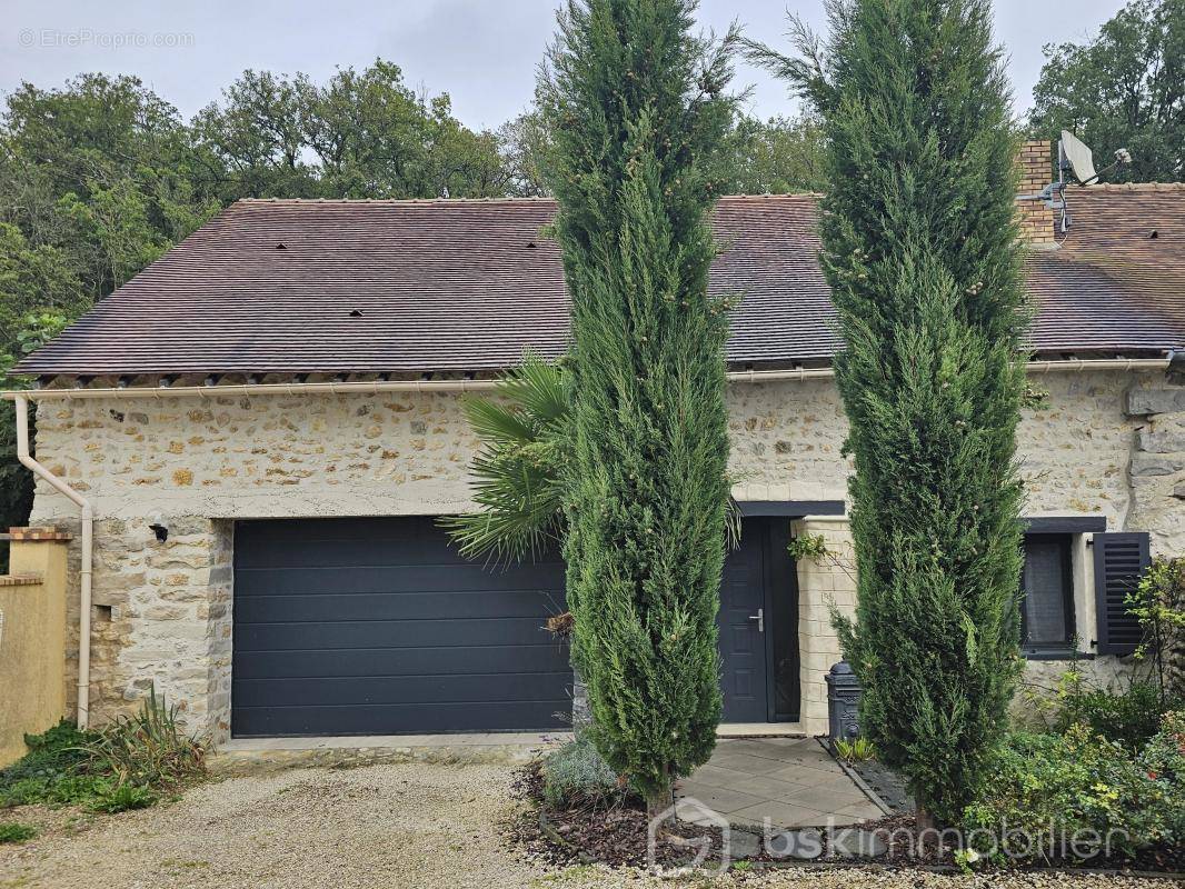 Maison à BOURAY-SUR-JUINE