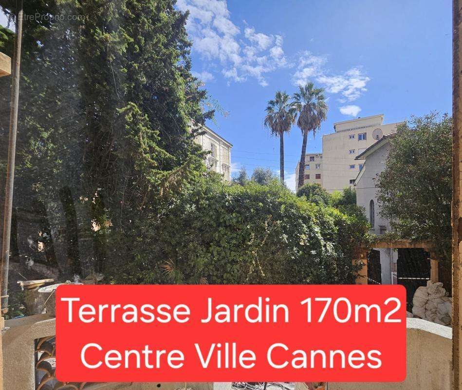 Appartement à CANNES