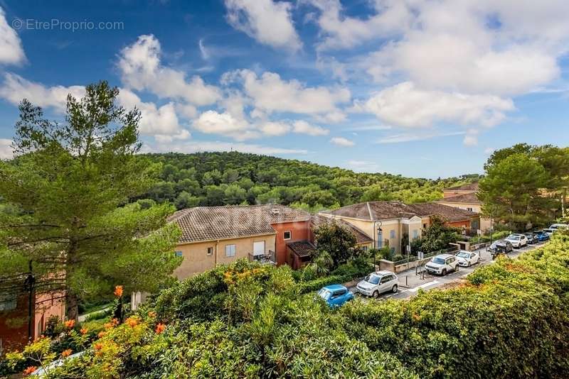 Appartement à MOUGINS