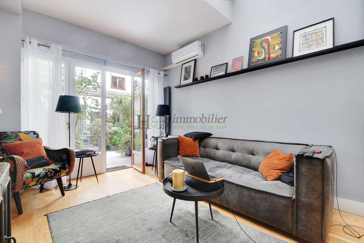 Appartement à PARIS-12E