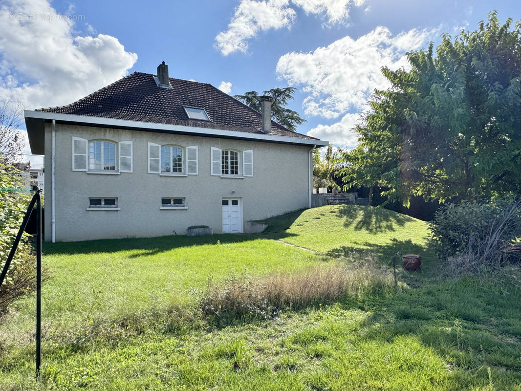 Maison à CRAPONNE