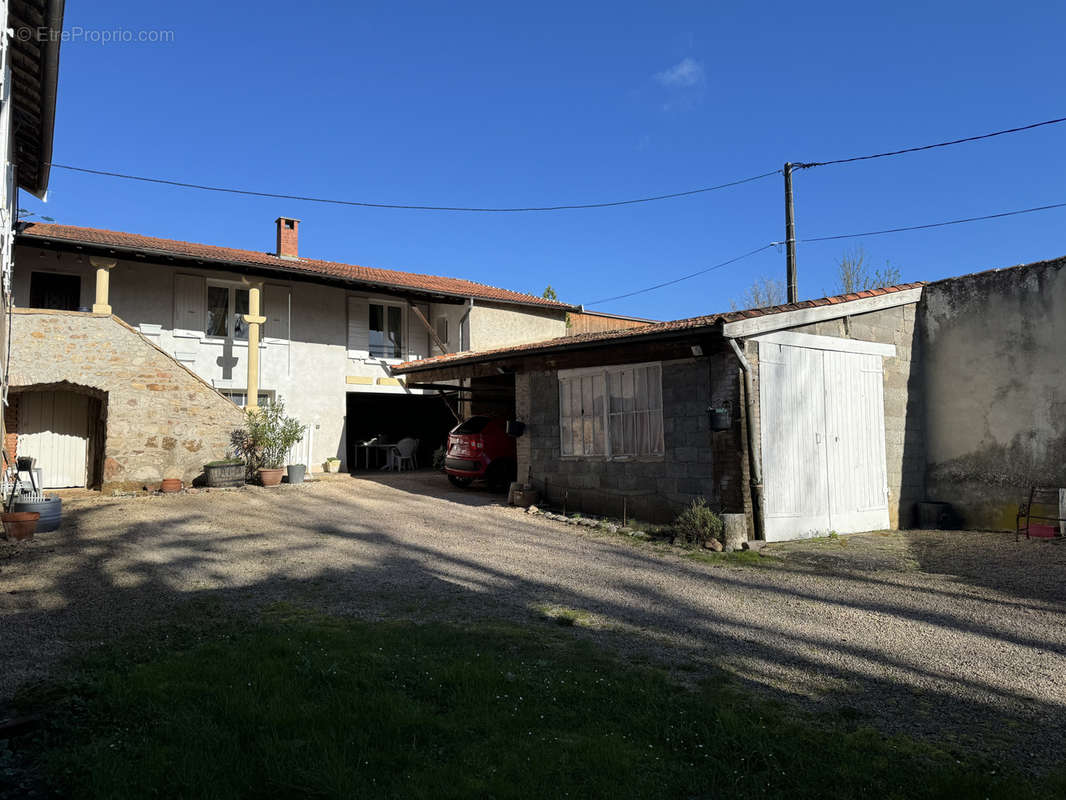 Maison à MARCY-L&#039;ETOILE