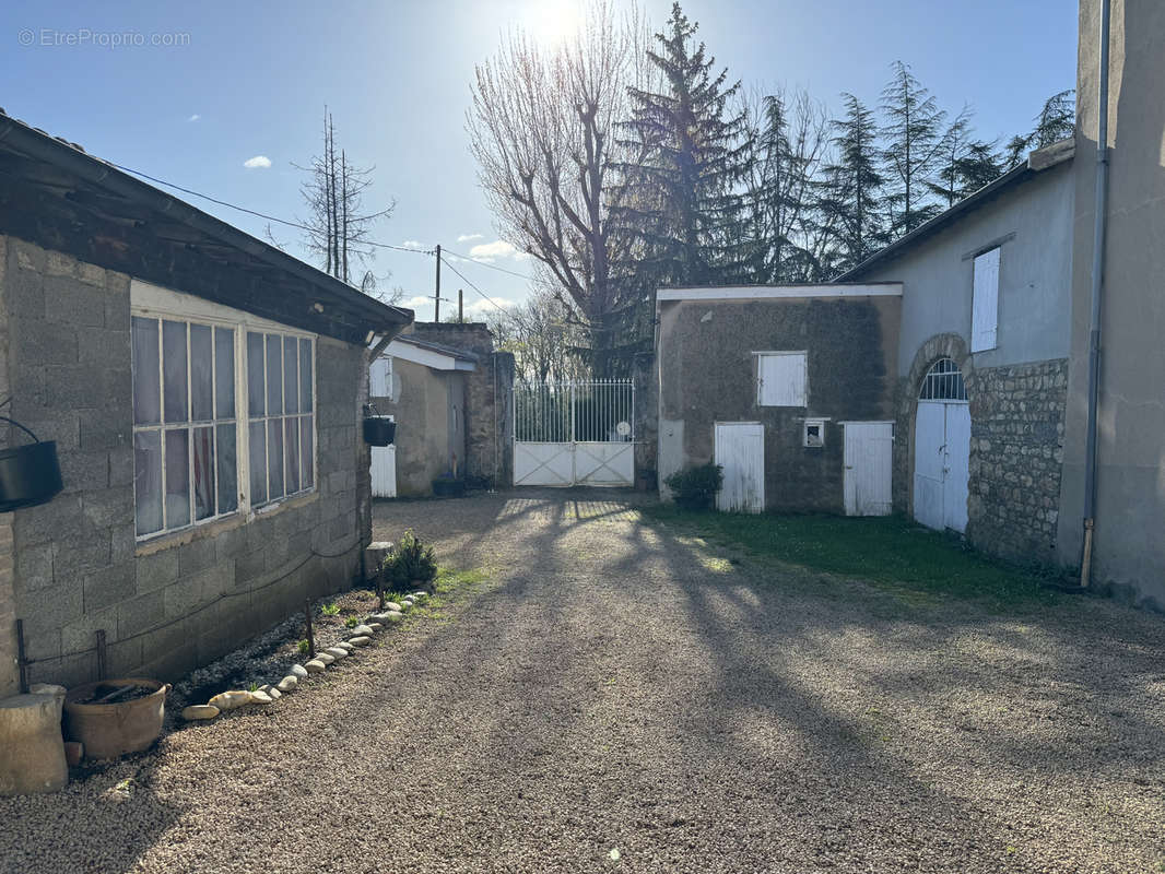 Maison à MARCY-L&#039;ETOILE