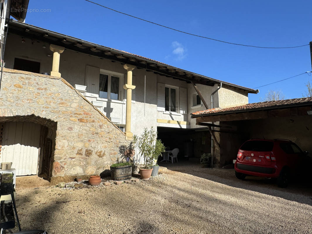 Maison à MARCY-L&#039;ETOILE