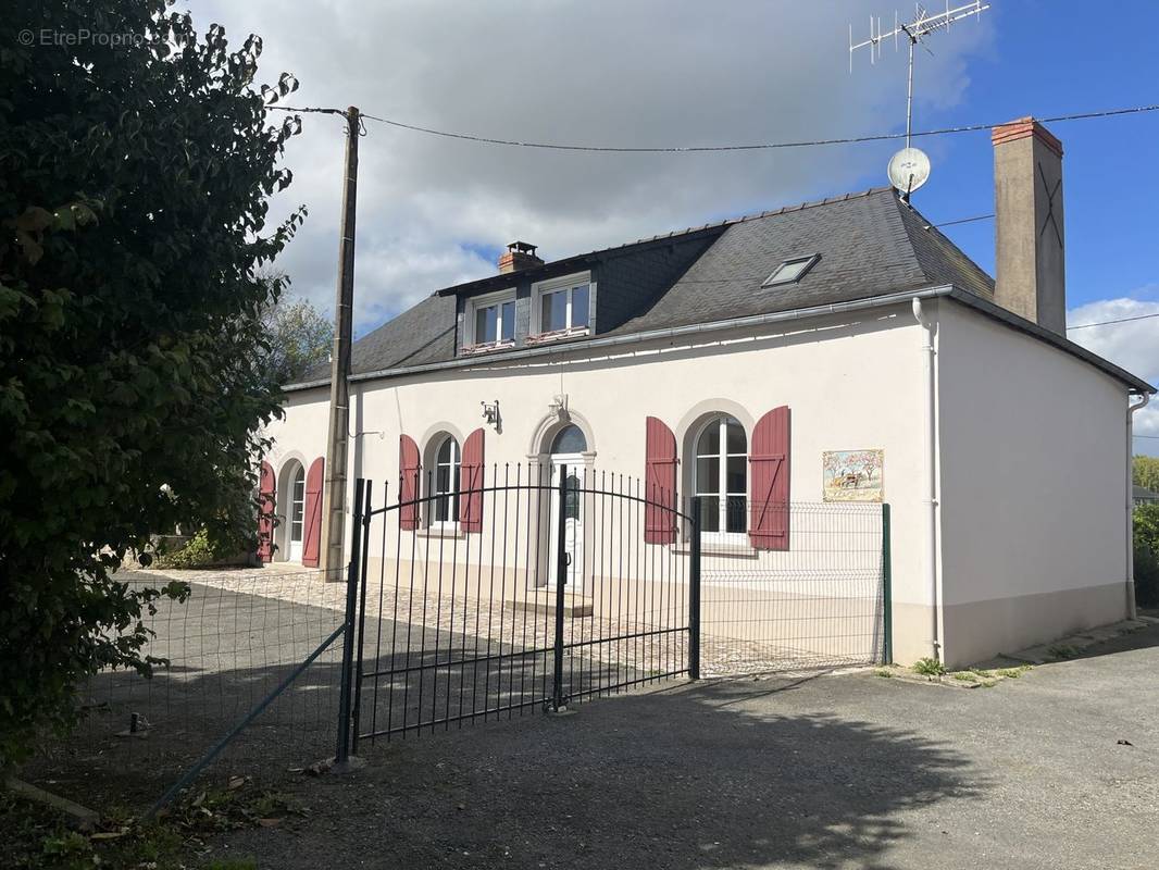 Maison à LOIGNE-SUR-MAYENNE