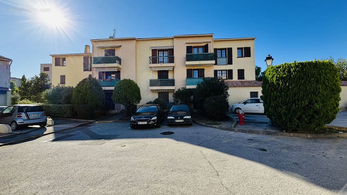 Appartement à LA VALETTE-DU-VAR