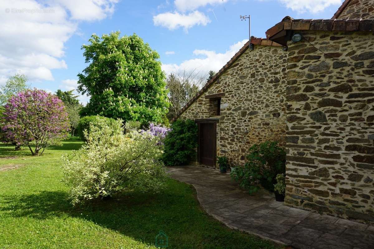 Maison à SAINT-JORY-DE-CHALAIS