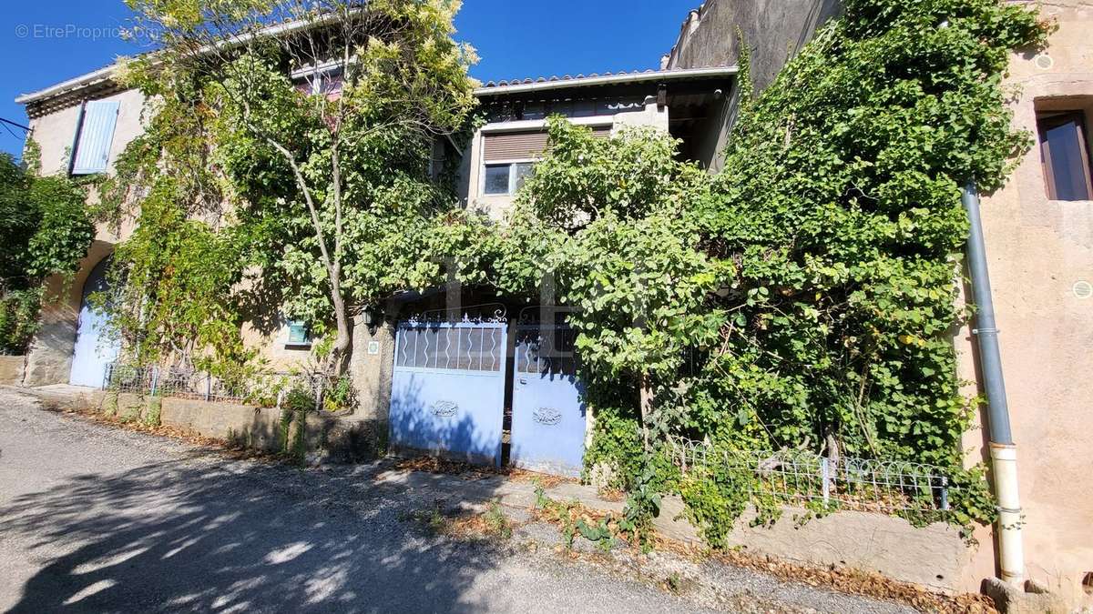 Maison à SAINT-SATURNIN-LES-APT