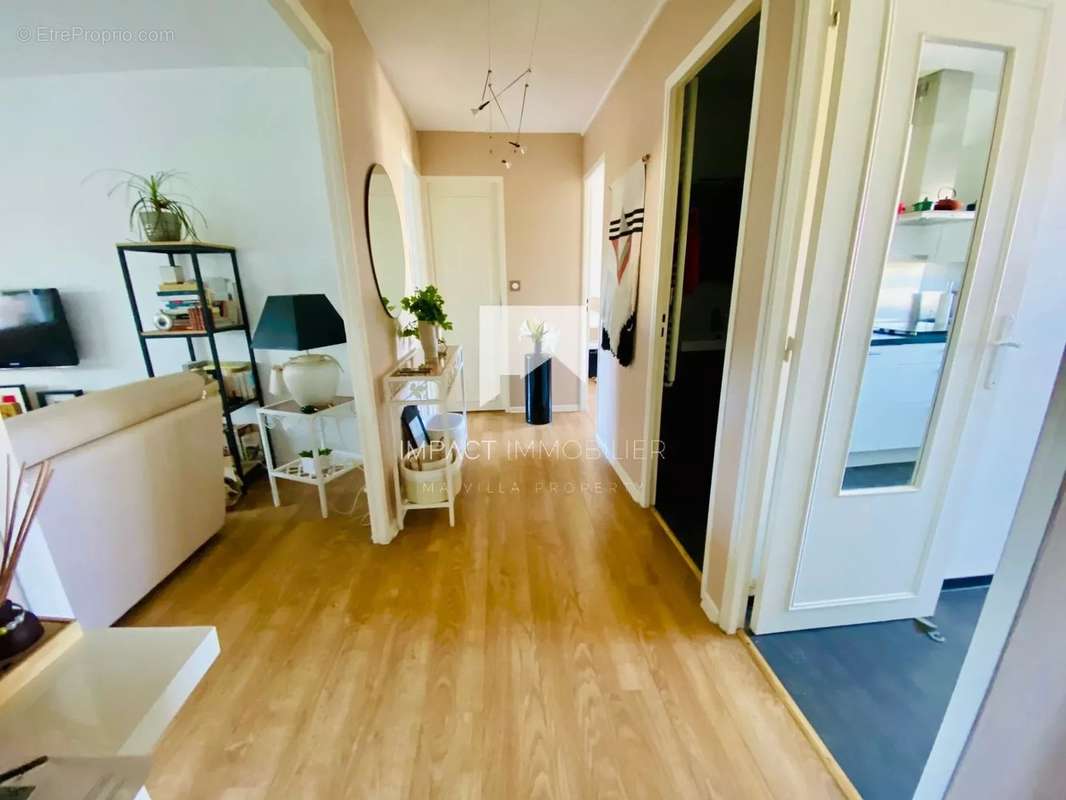 Appartement à HYERES