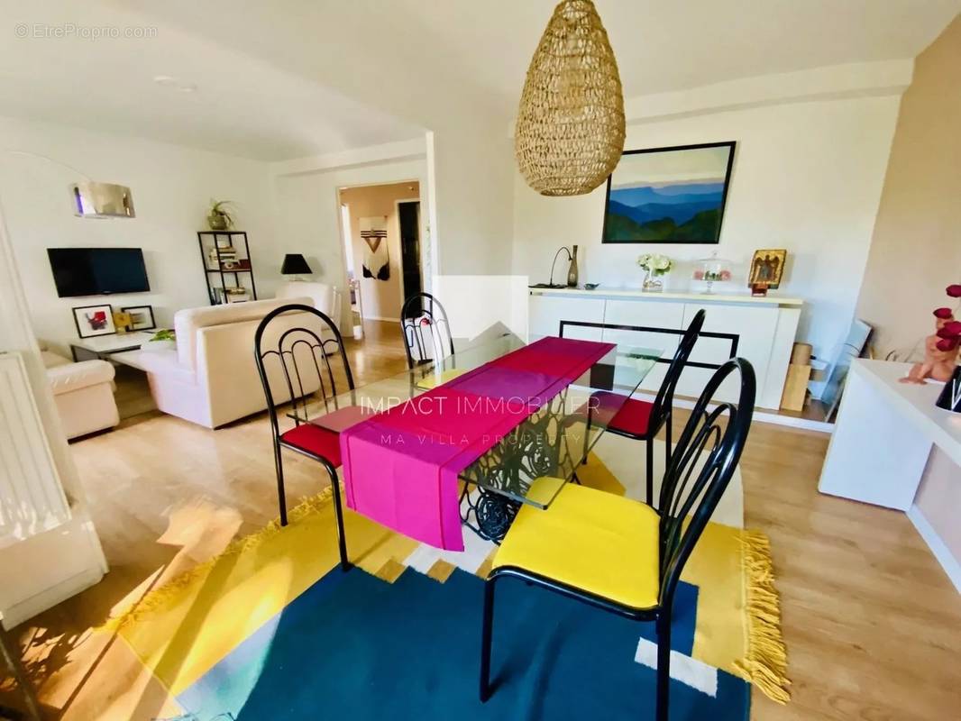 Appartement à HYERES