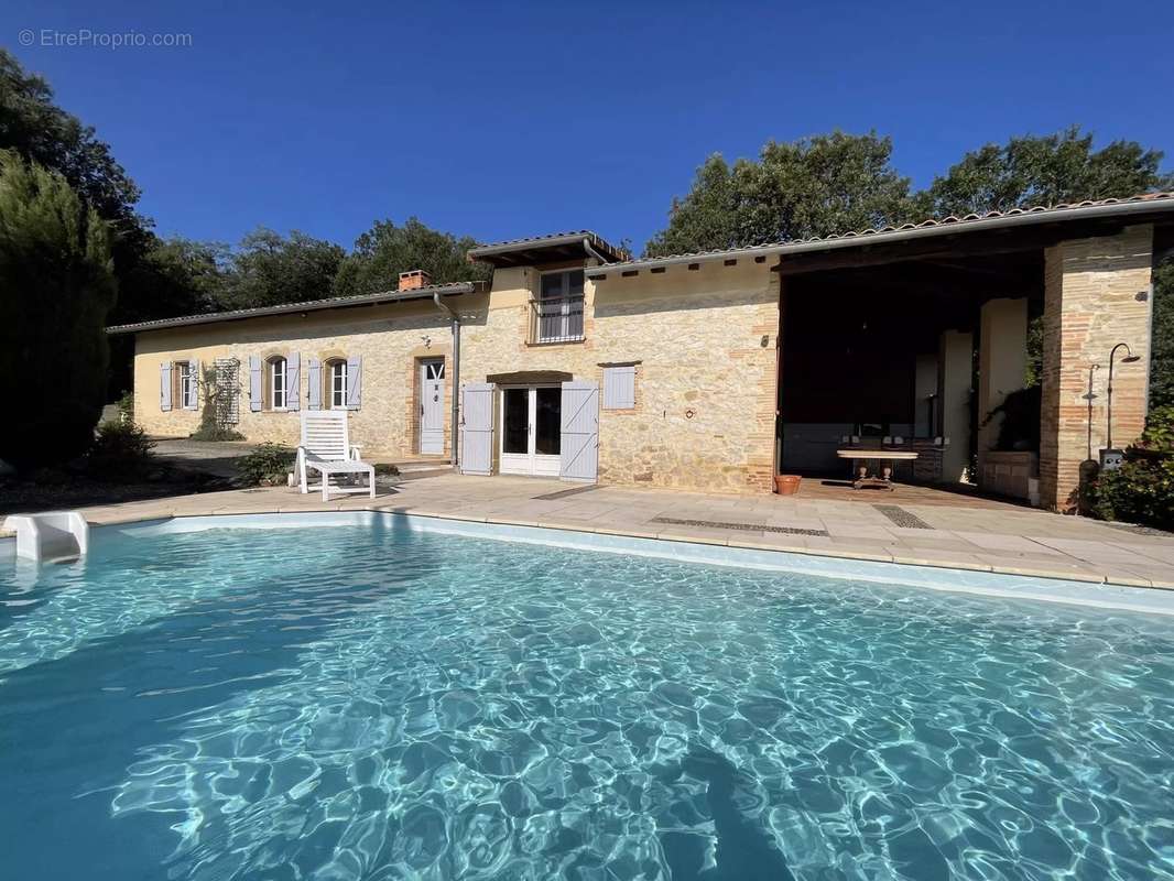 Maison à MONCLAR-DE-QUERCY