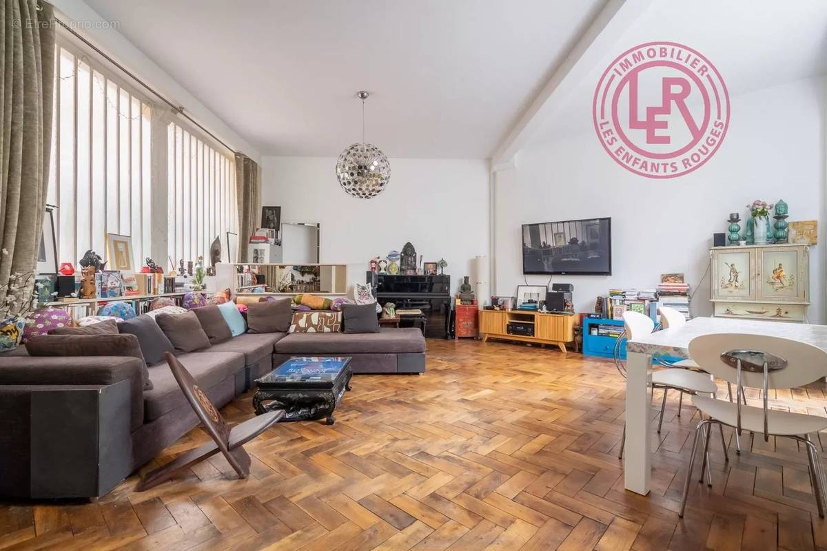 Appartement à PARIS-11E