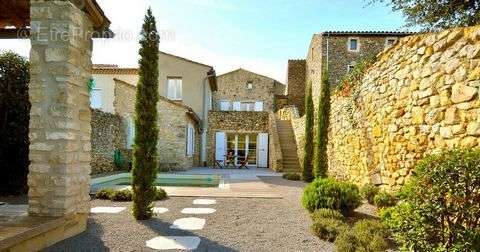 Maison à UZES