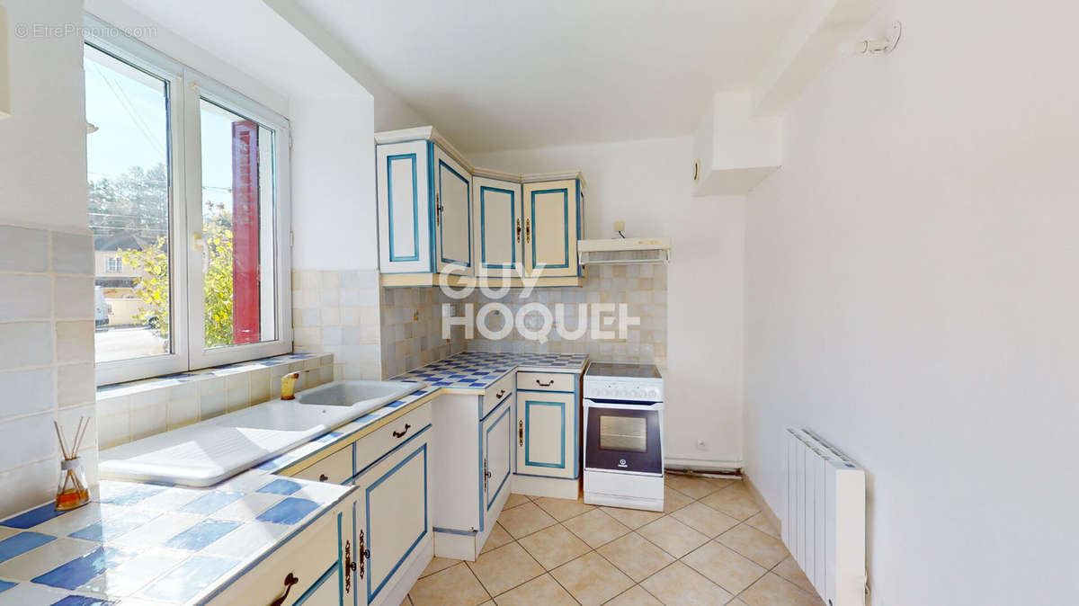 Appartement à BREUX-JOUY