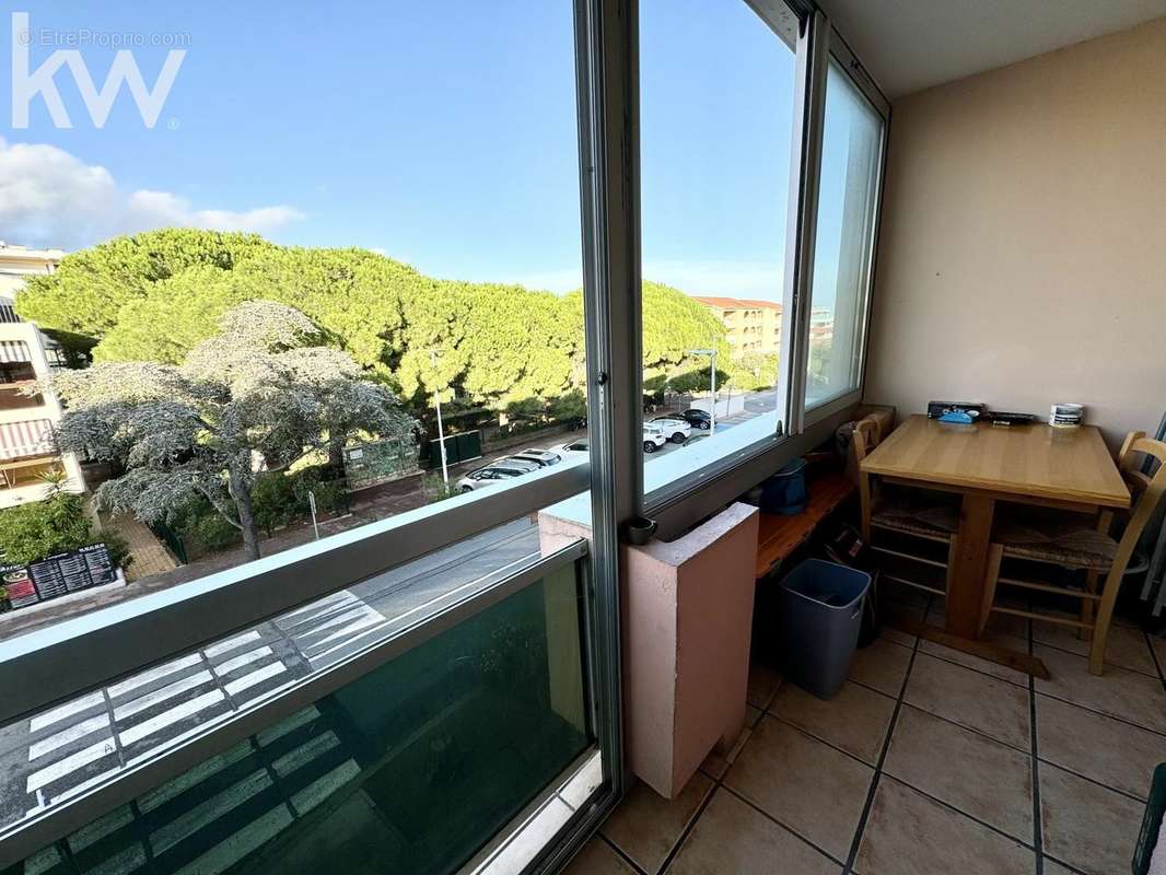 Appartement à BORMES-LES-MIMOSAS