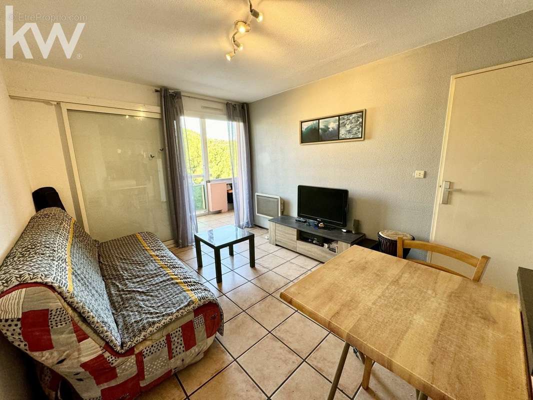 Appartement à BORMES-LES-MIMOSAS