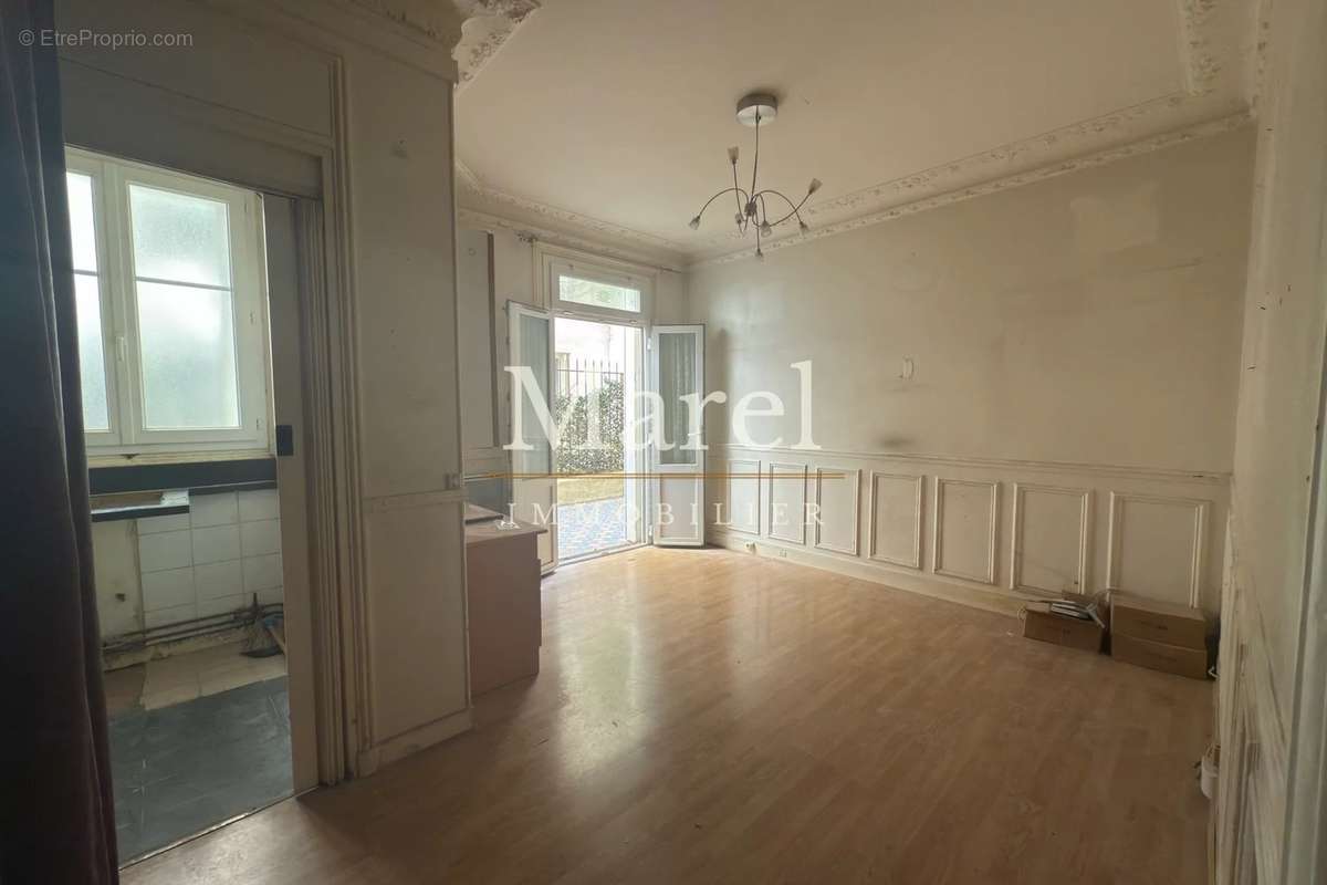 Appartement à PARIS-15E