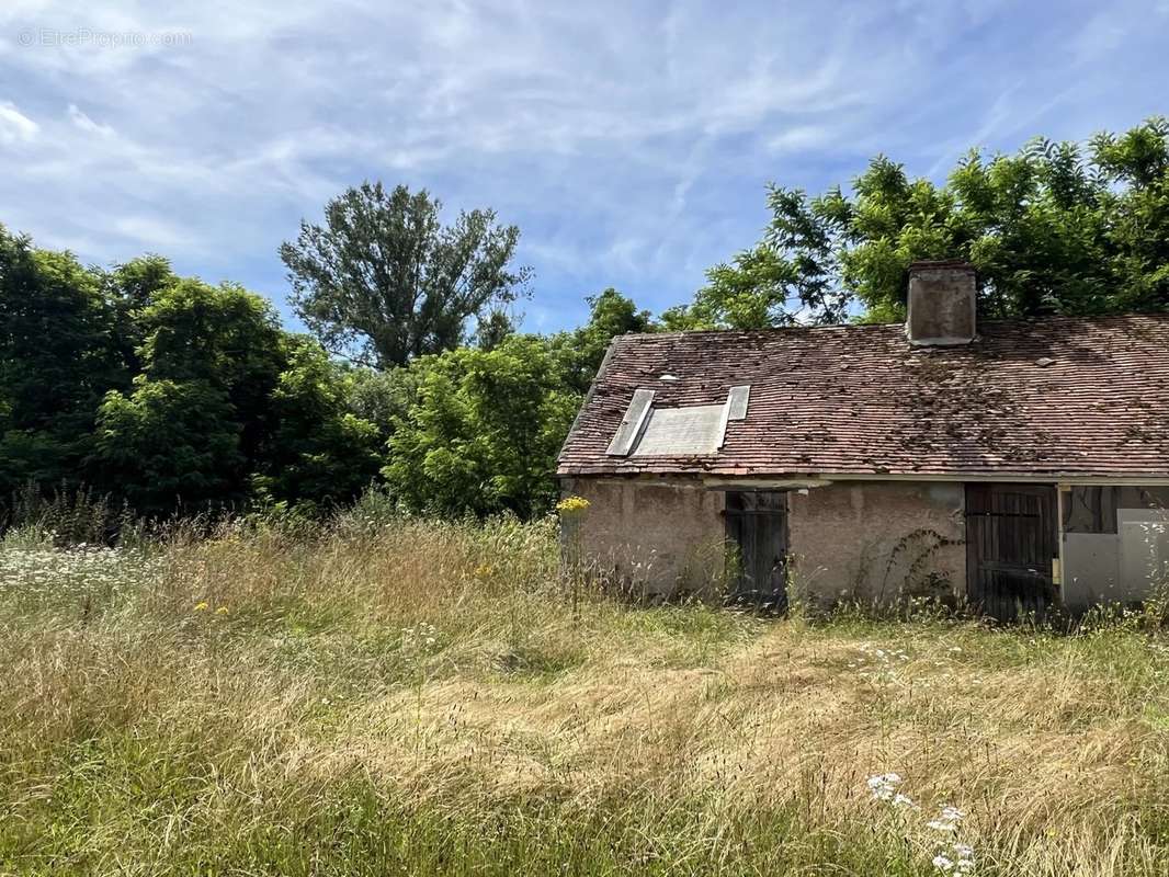 Maison à DOMPIERRE-SUR-BESBRE