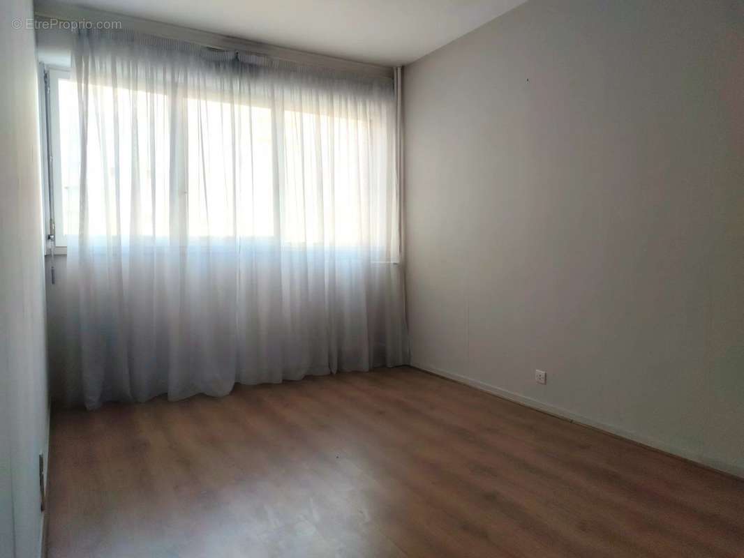 Appartement à COLOMBES