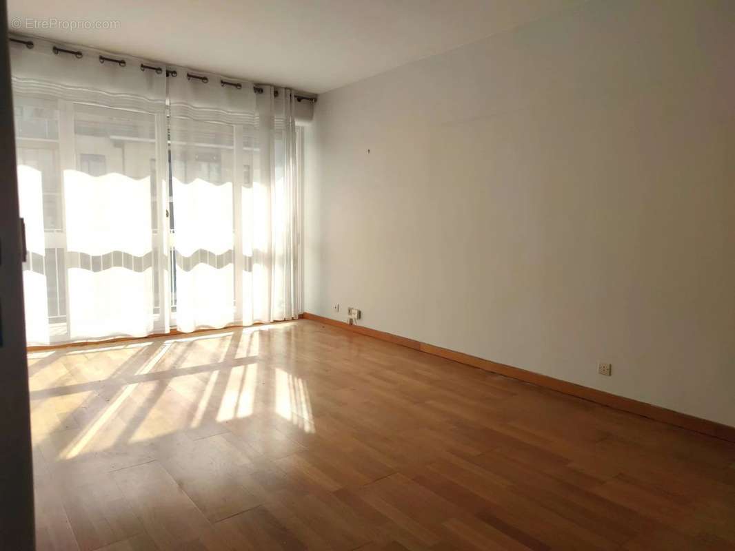 Appartement à COLOMBES