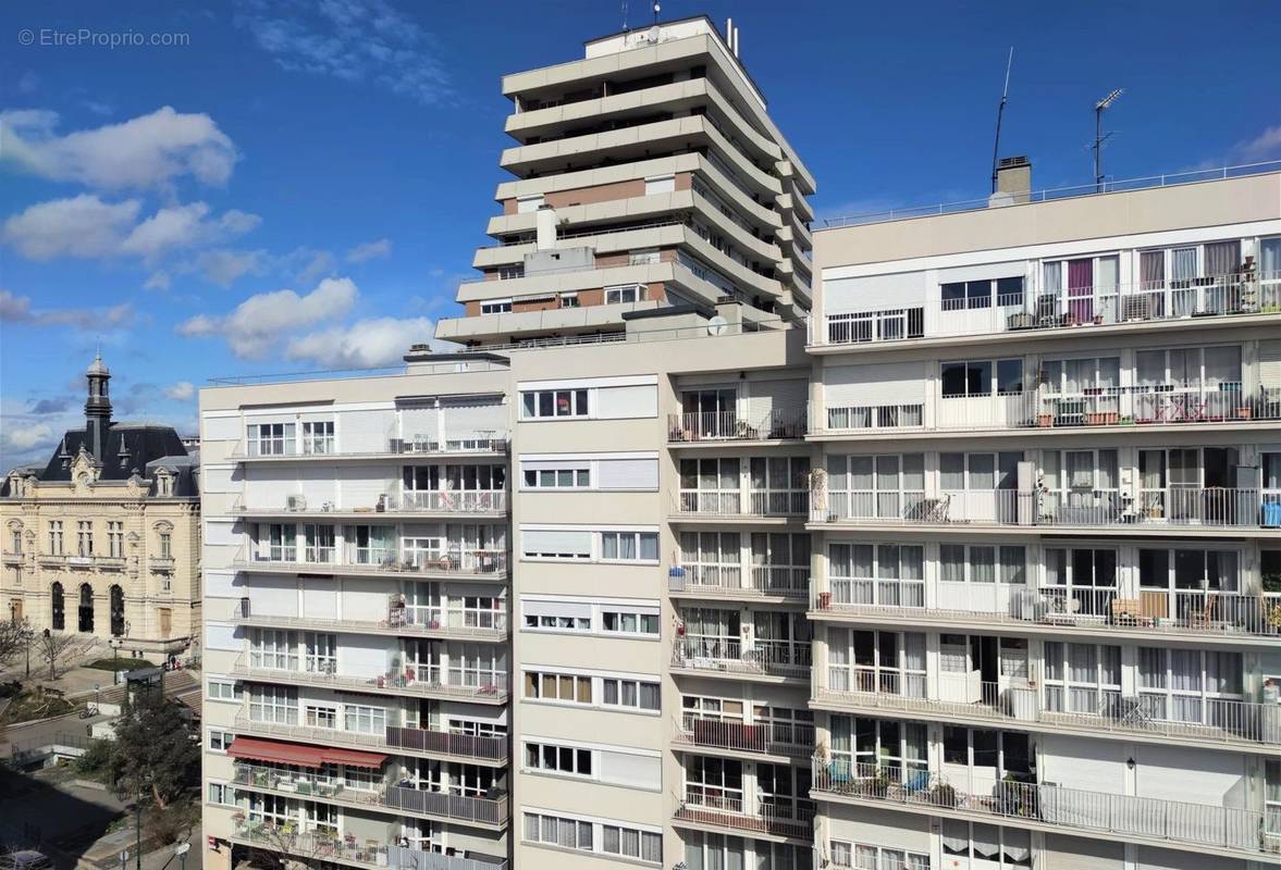 Appartement à COLOMBES