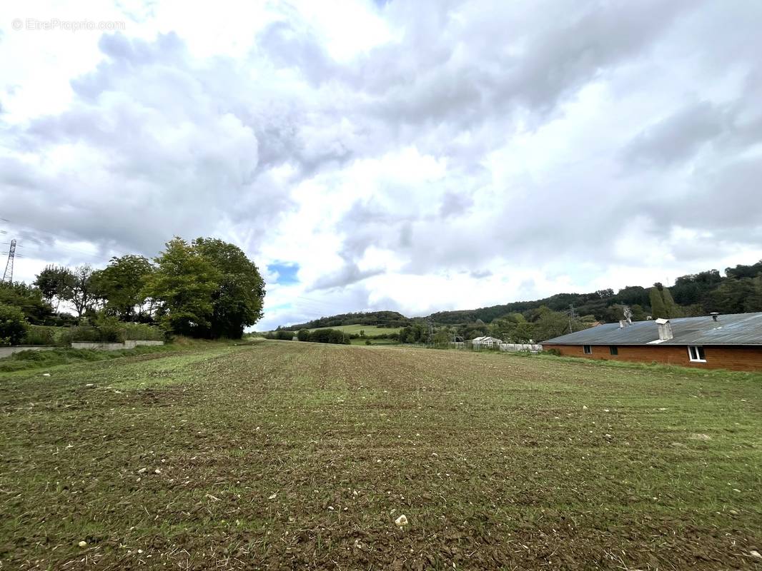 Terrain à FLOING