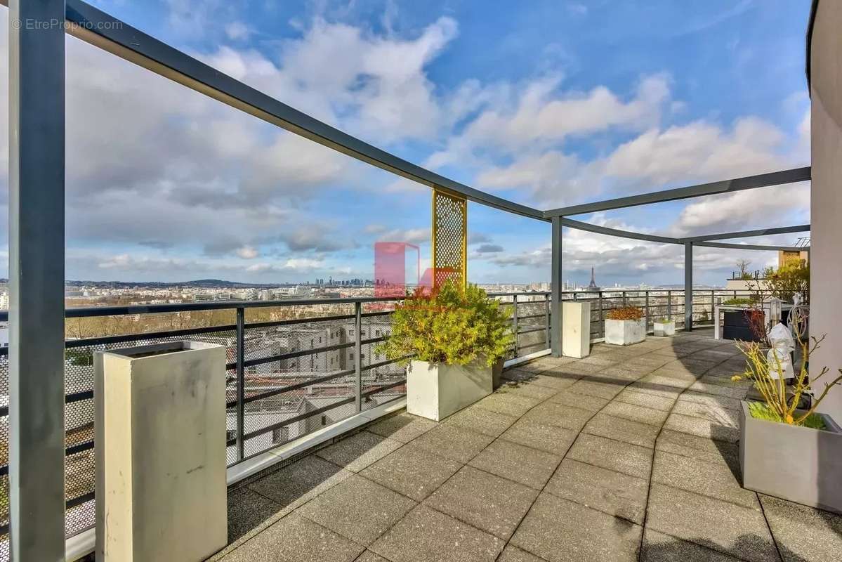 Appartement à ISSY-LES-MOULINEAUX