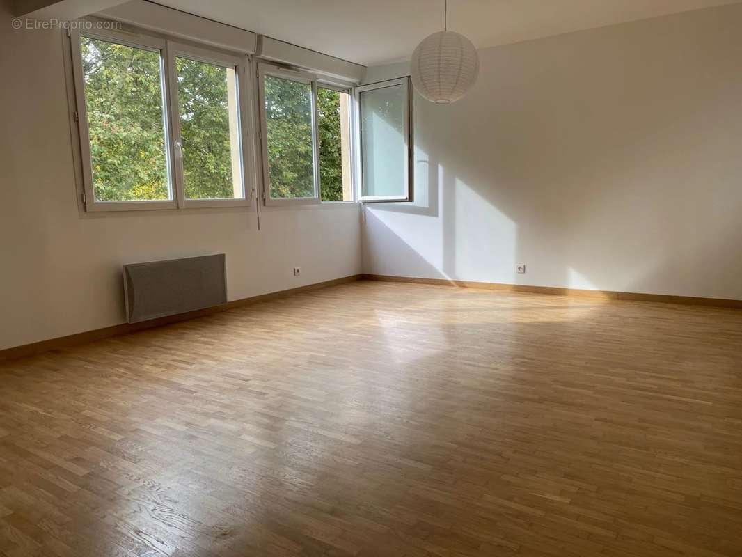 Appartement à LE PERREUX-SUR-MARNE