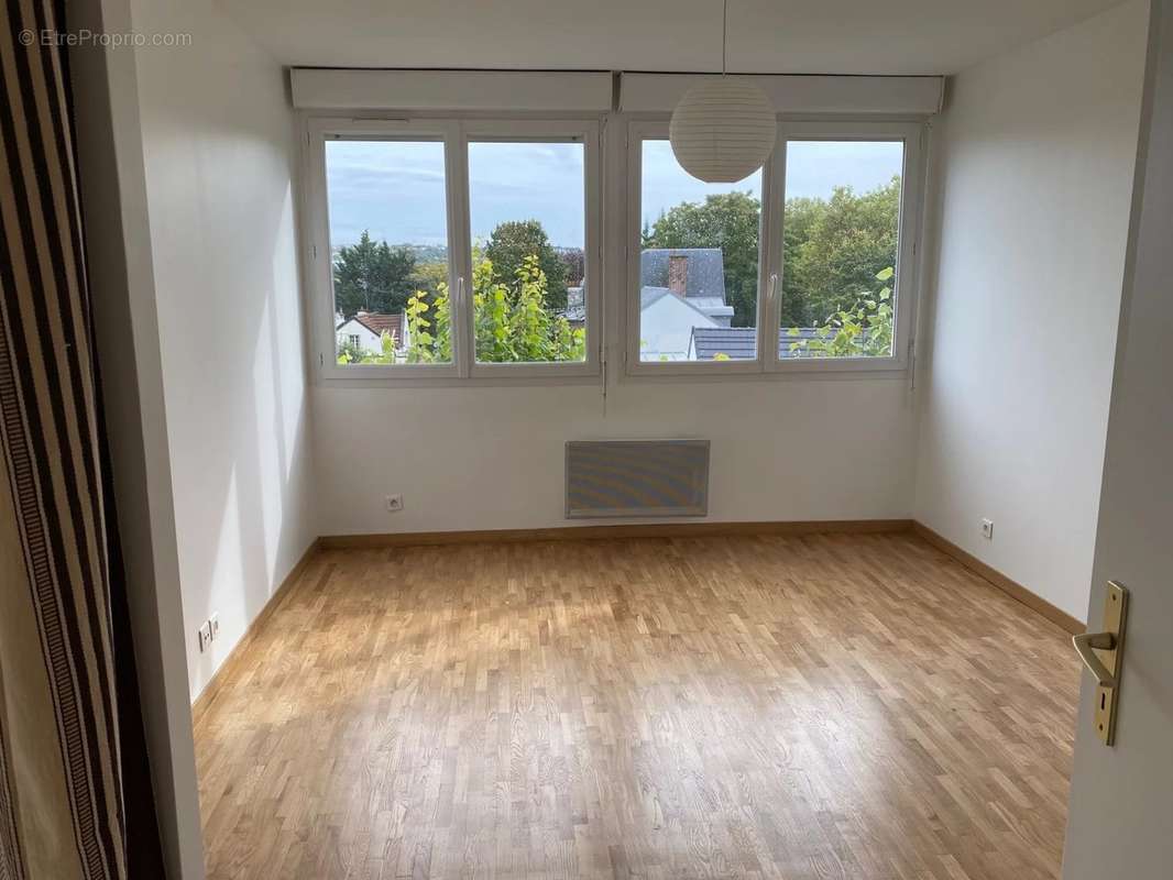 Appartement à LE PERREUX-SUR-MARNE