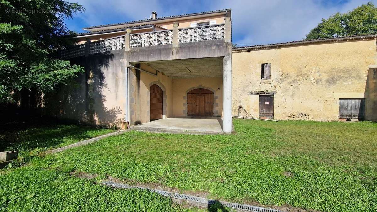 Maison à SAINT-MACAIRE