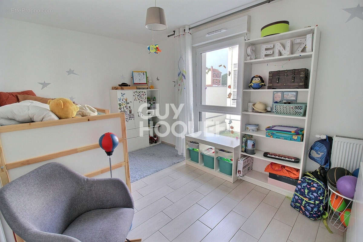 Appartement à EPINAY-SUR-SEINE