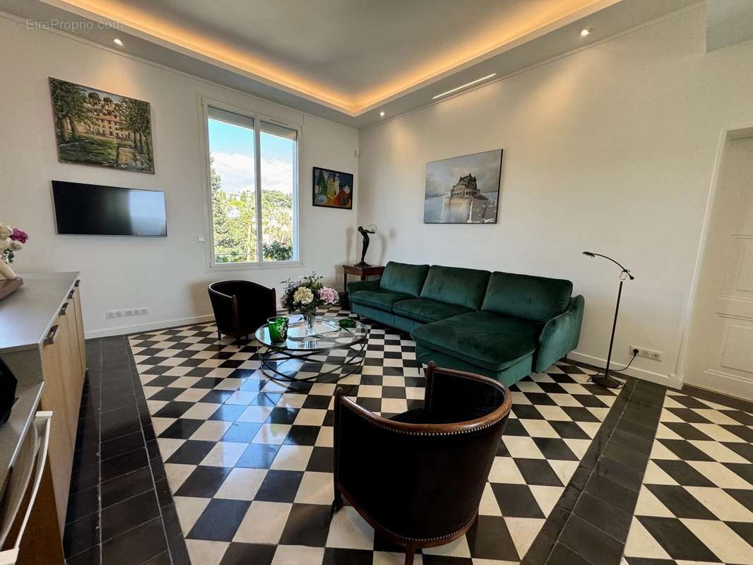 Appartement à CANNES